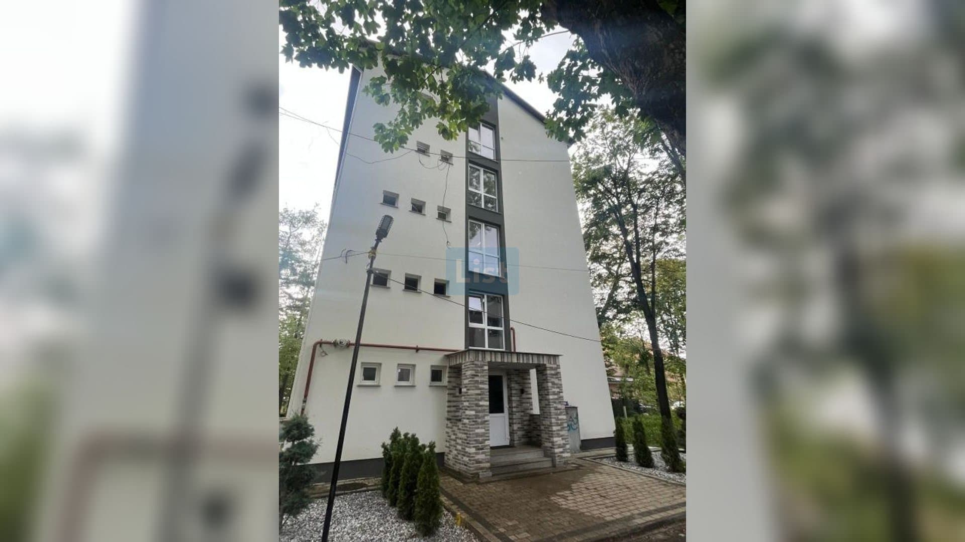 LINIS HOUSE - ULTRACENTRAL RADAUTI — 9