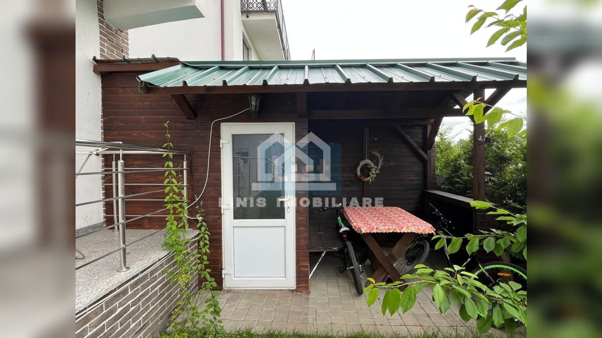 COMISION 0% Apartament de lux cu 4 camere, curte proprie – 111 mp utili — 20