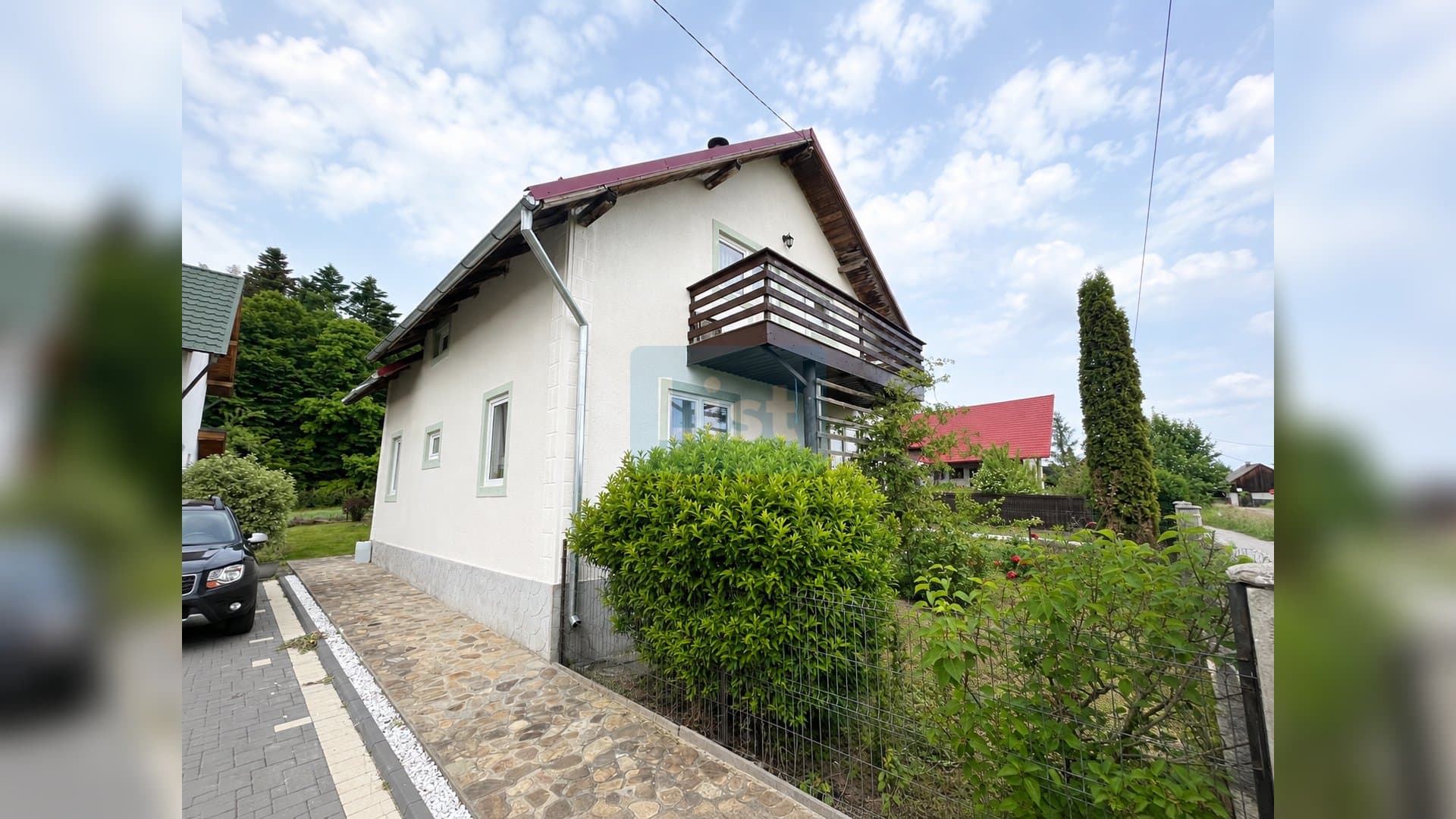 Casă P+M cu teren de 1.000 mp, situată la marginea pădurii — 3
