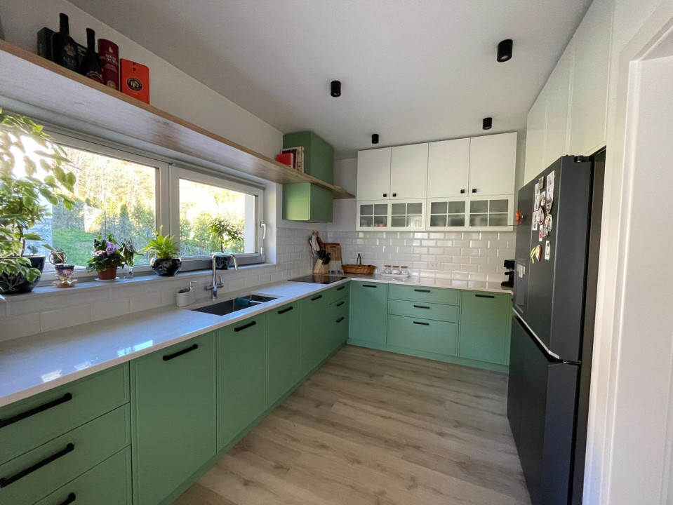 Vilă modernă P+1E cu foișor, beci și garaj – teren 3.000 m², finisaje premium