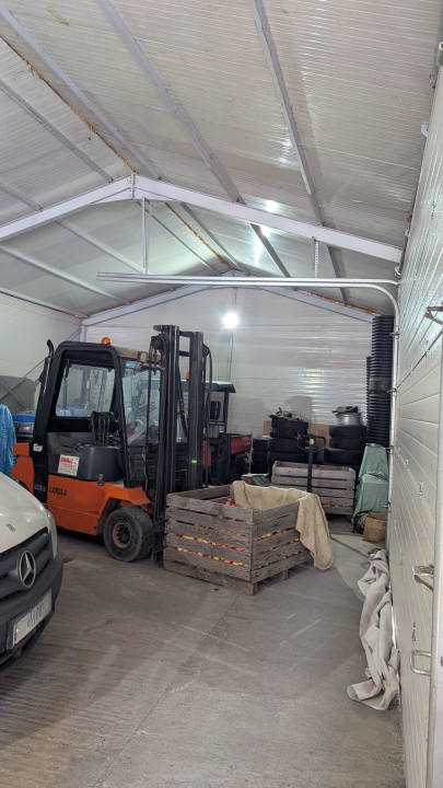 COMISION 0% Afacere fabrica de sucuri, 3 hale, livada + 7700 mp teren intravilan