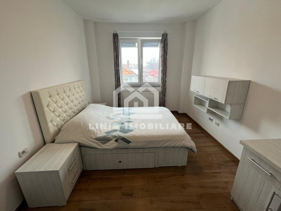 Apartament spațios de 3 camere, 120 mp, situat în centrul orașului 