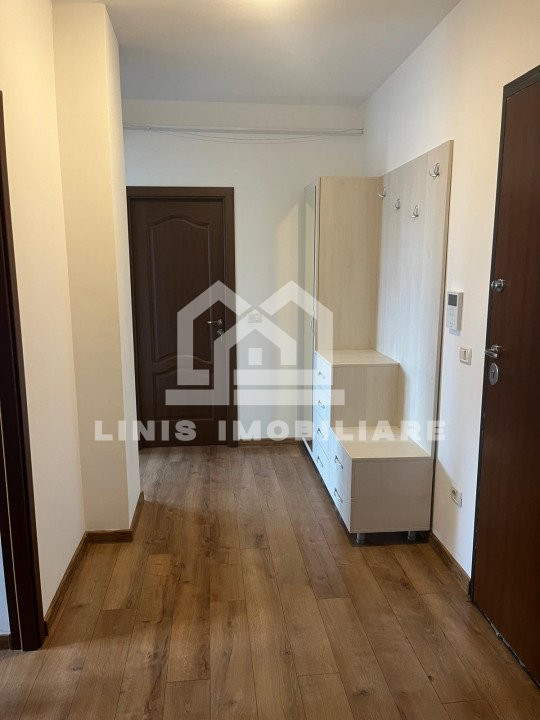 Apartament spațios de 3 camere, 120 mp, situat în centrul orașului 