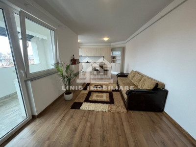 Apartament spațios de 3 camere, 120 mp, situat în centrul orașului 