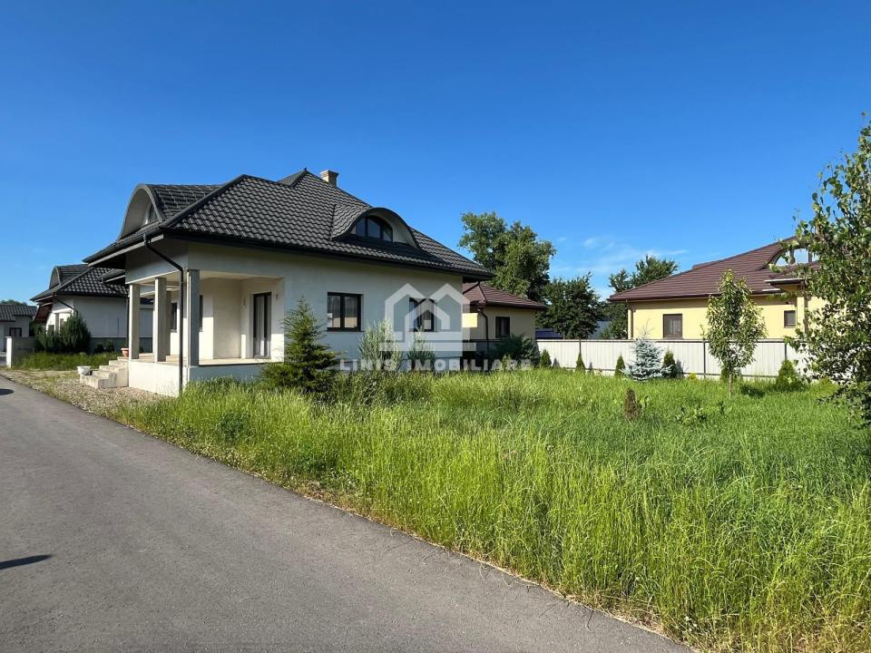 COMISION 0% Casă individuală P+M | 243 mp utili | Teren 664 mp | Garaj